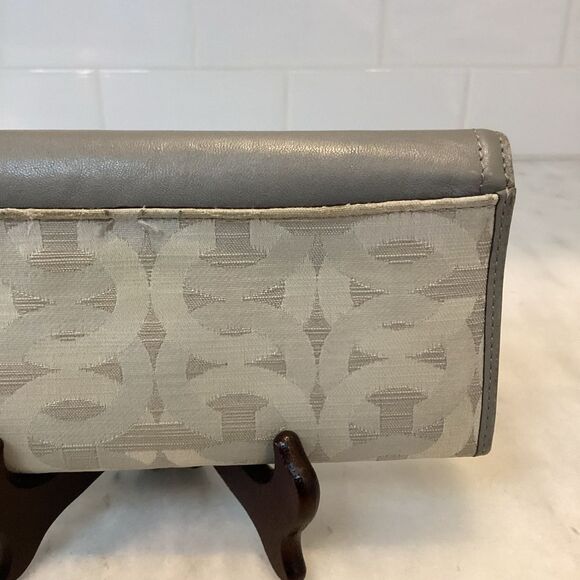 Coach Maggie Madison Shantung Chainlink Full Sized Wallet - Picture 5 of 15